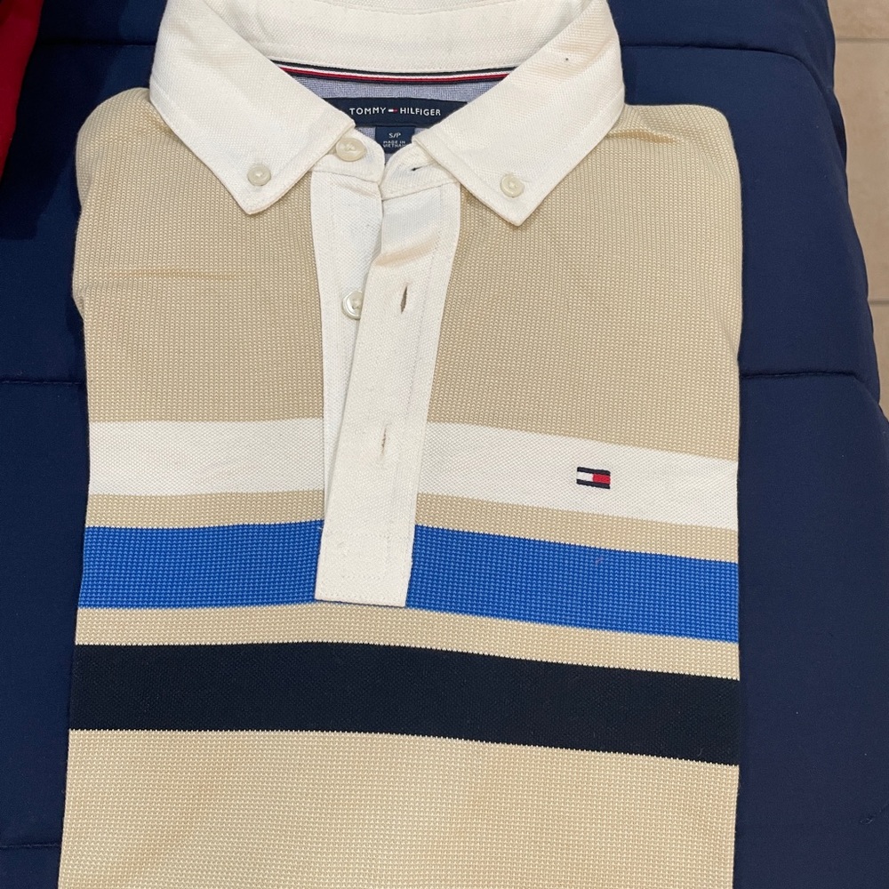 tommy Hilfiger Mens tshirt Small